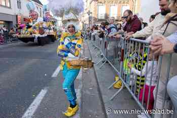 Stralende zon, prachtige kostuums en mooie wagens brengen massa’s kijklustigen op de been tijdens 73ste carnavalsstoet