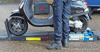 Bestuurder vlucht over voetgangersgebied voor politie, maar vergeet paspoort, sleutels én helm