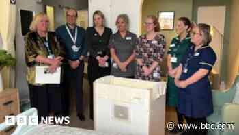 'Cot gives bereaved parents extra time with baby'