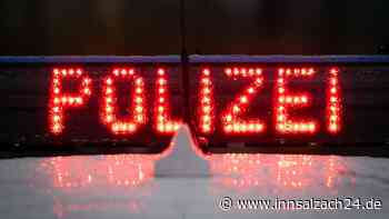 Vollbremsung! Familie auf Rädern durch Altötting unterwegs – Mutter (34) stürzt