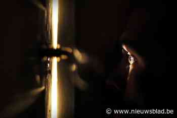 Man voor rechter nadat hij zoon van ex filmt onder douche: “Om te lachen”