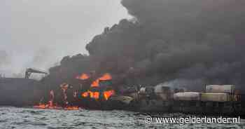 KIJK | Groot ongeluk op de Noordzee: olietanker botst tegen vrachtschip