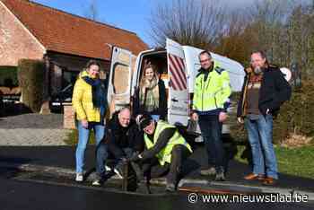 Klimbruggen helpen padden en salamanders na val in riool
