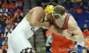 Wyoming Places Six on Podium at Big 12 Wrestling Tournament