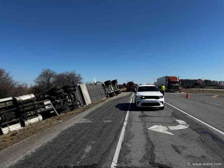 Semi carrying pigs flips after swerving to avoid other semi on US 30