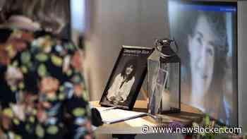 Dieuwertje Blok in kleine kring begraven: 'Een warm afscheid met veel kleur'