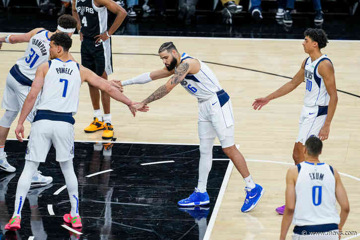 ‘Heart over height:’ Mavericks dig deep, knock off Spurs
