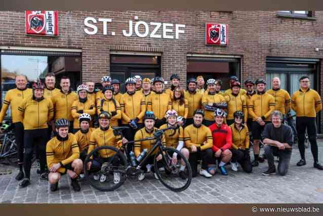 Slypse wielertoeristen starten nieuw seizoen in nieuwe uitrusting