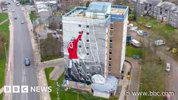 Denis Law tribute mural takes shape in his home city