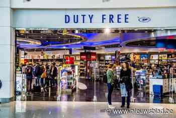 Vrouw sluipt binnen in luchthaven en steelt voor 2.400 euro aan parfums in taxfreeshops: “Ze was depressief”