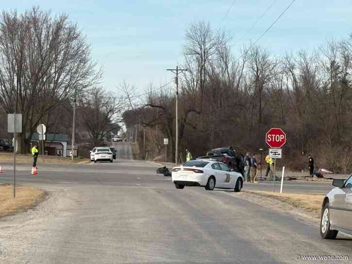 ISP: Woman dies after school bus crash on US 24 in Wabash County