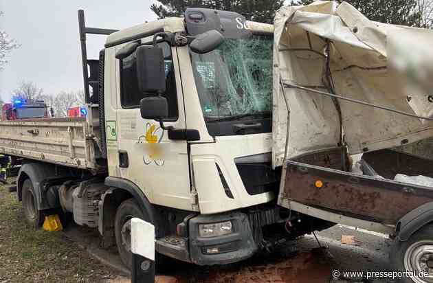FW Ense: Arbeitsreicher Tag für die Feuerwehr Ense am Dienstag / Einsatzkräfte werden bei Großbrand und Verkehrsunfall gefordert
