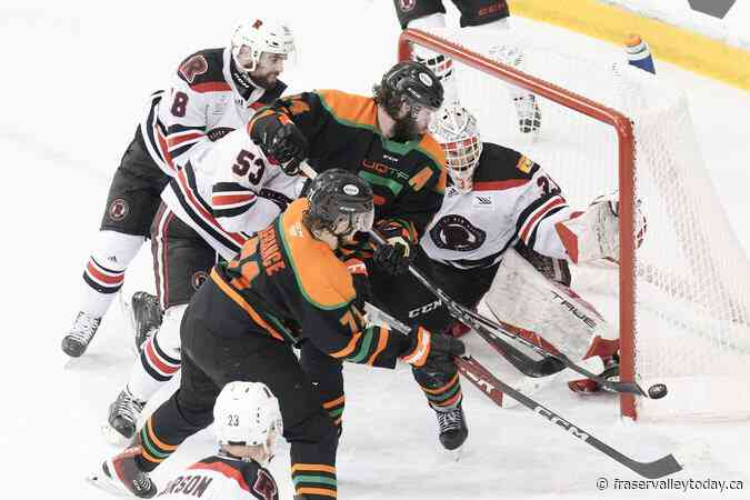 U Sports changes rule, removing one-year wait for former pro hockey players