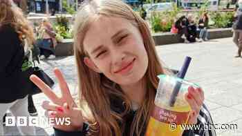 'Missed opportunities' to help groomed girl who died