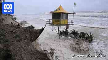 Gold Coast council sets Easter deadline for beach repairs