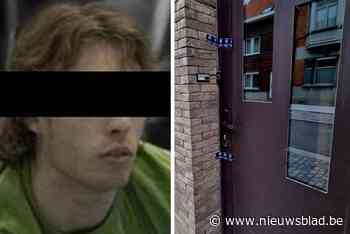 Stoppen slaan door bij Walt (44) wanneer hij collega-leerkracht van zijn vrouw aantreft in slaapkamer: “We dachten dat ze een prima relatie hadden”