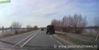 #Vinkeveen - [VIDEO] Dumpert: 'Nextlevel asociaaltje' in Vinkeveen gaat offroad maar dan op het fietspad