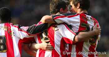 Six-goal glory day for Saints against Wolves