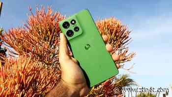 This $300 Motorola proves you don't need to spend big for premium phone