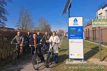 Fietstelpaal verwelkomt fietsers op fietssnelweg
