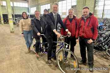 Er staat zelfs een tandem en een bezorgfiets: honderden fietsen wachten op eigenaar op nieuwe locatie fietsendienst