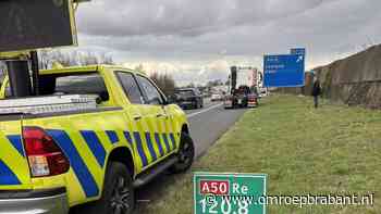112-nieuws: file door kapotte vrachtwagen • vrouw bestolen door nepagent