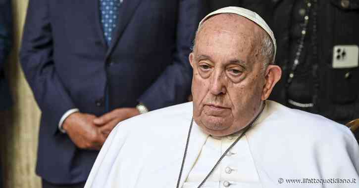 Le condizioni del Papa sono “stazionarie”: “La radiografia del torace conferma i miglioramenti”. Il bollettino