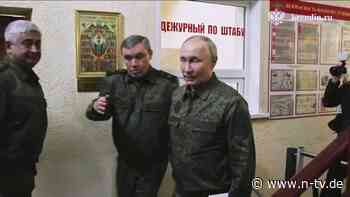 Ukraine deutet Teilrückzug an: Putin besucht überraschend Grenzregion Kursk