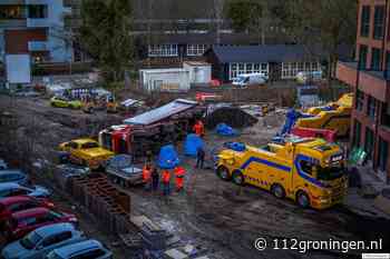 Vrachtwagen weer rechtop gezet bij de Jullenstraat (Video)