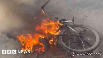 Passengers at risk with e-bikes on Tube - union