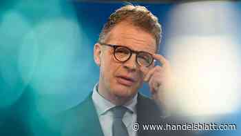 Vergütungspraxis : Mehr Millionäre bei der Deutschen Bank – Vier Mitarbeiter haben 2024 mehr verdient als Sewing