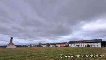 Noch immer sorgt ein Schwarzbau in Kolbing für Unmut – Was passiert mit der Lagerhalle?