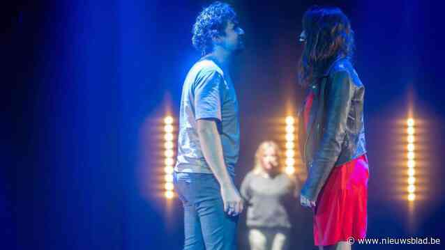 Balense Bert Leysenkring steekt Vlaamse theatergezelschappen de loef af: “We mogen als eerste ‘Komt een vrouw bij de dokter’ brengen”