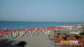 Ostia, il Tar del Lazio ha accolto il ricorso dei balneari. Sospeso fino a ottobre il bando per le nuove concessioni
