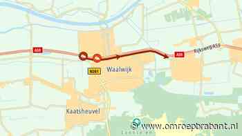 A59 ligt bezaaid met glas, weg is dicht