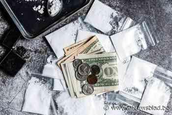 Vrouw (68) kan drugshandel niet laten en riskeert zware celstraf, ook dochter staat terecht