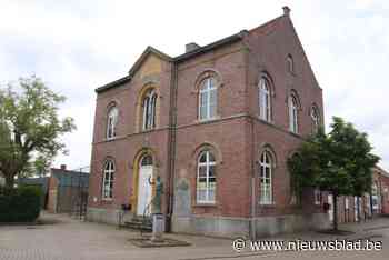 Oud-gemeentehuis en voormalige school worden gerenoveerd: onderdak voor kinderopvang en scouts, en ontmoetingsplaats voor de buurt