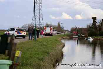 Auto raakt te water op Portengen in Kockengen