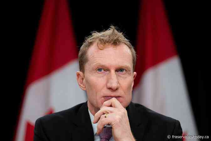 ‘Lost Canadians’ can receive citizenship through interim rules as legislation delayed