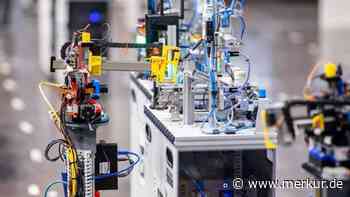 Fußball und Hindernisrennen: Roboter messen beim „Robo-Cup“ in Bayern ihr Können