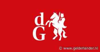 KIJK | Honderden mensen komen samen voor afscheid van Coen (36)