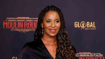 "Ich will hoch hinaus": "Lindenstraße"-Star arbeitet bald als Flugbegleiterin