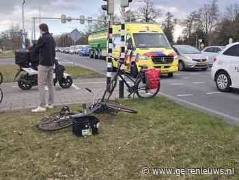 Fietser gewond na botsing met lijnbus