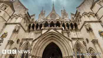 Pressure grows to hold secret Apple data privacy hearing in public