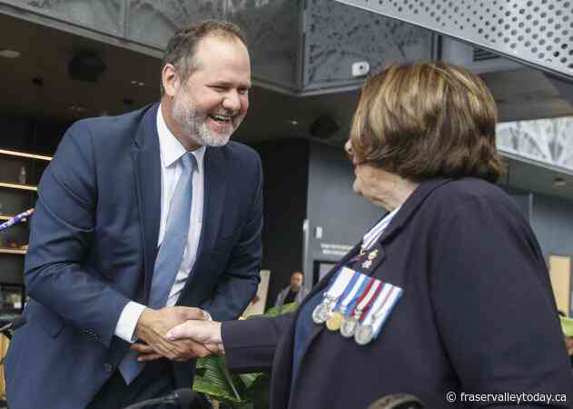 Walmart Canada moves to stop machete sales in wake of new Manitoba law