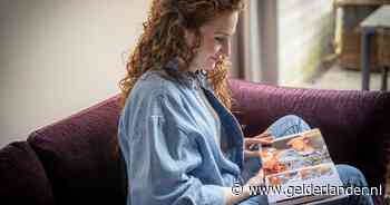 Pasgeboren dochter Mette overlijdt in de armen van Kylie (35): ‘Loslaten is ook een vorm van liefde’