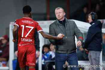 Sven Vandenbroeck blijft geloven in de promotiekansen van sputterend Zulte Waregem: “Heel knap hoe iedereen zijn cool bewaart”