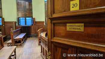 Duffelaar wordt in Nieuwpoort betrapt met messen en drugs: rechtbank legt boete van 8.000 euro