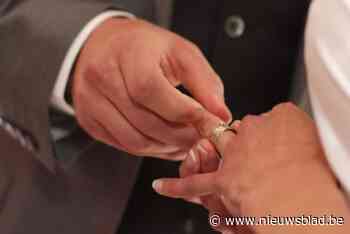 Huwelijk aangeven kan vanaf nu ook digitaal: “Koppels hoeven niet meer vooraf langs te komen”