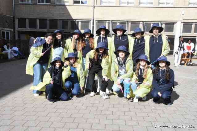 Laatstejaars Atheneum vieren jokeday